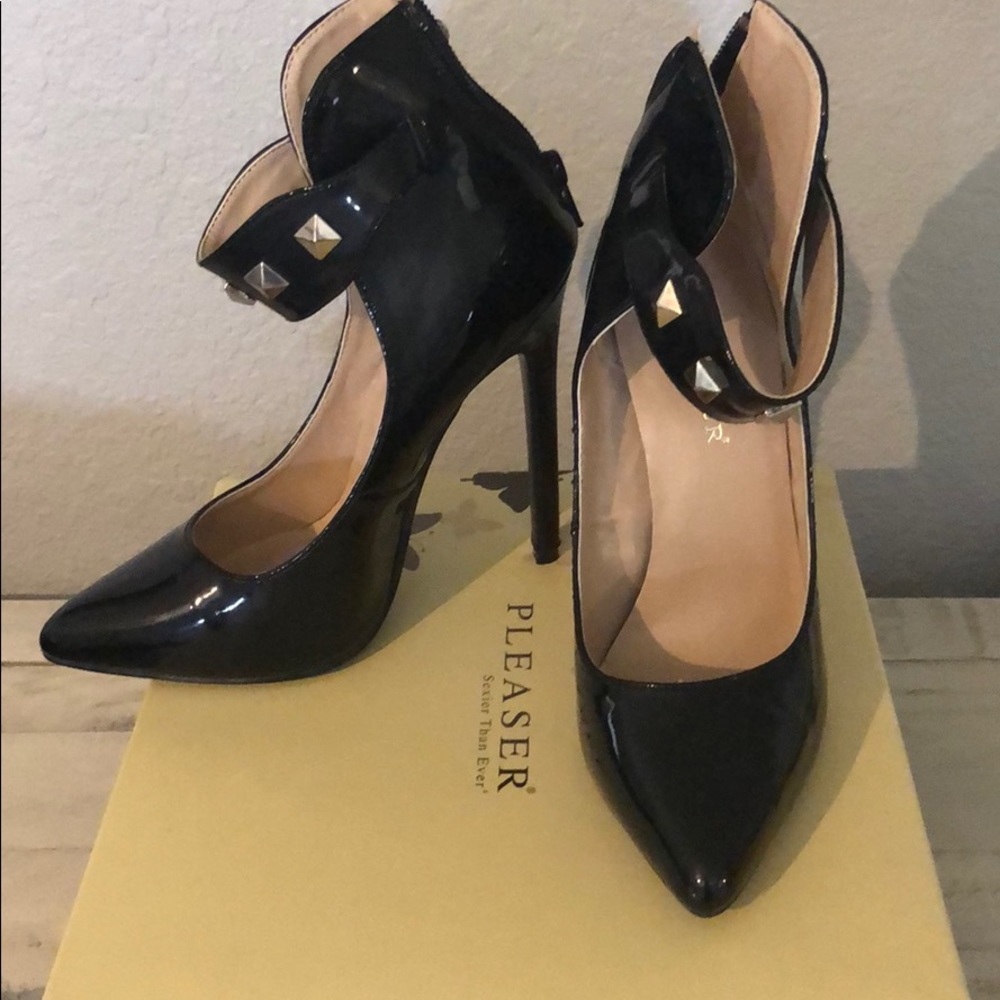 Pleaser heels